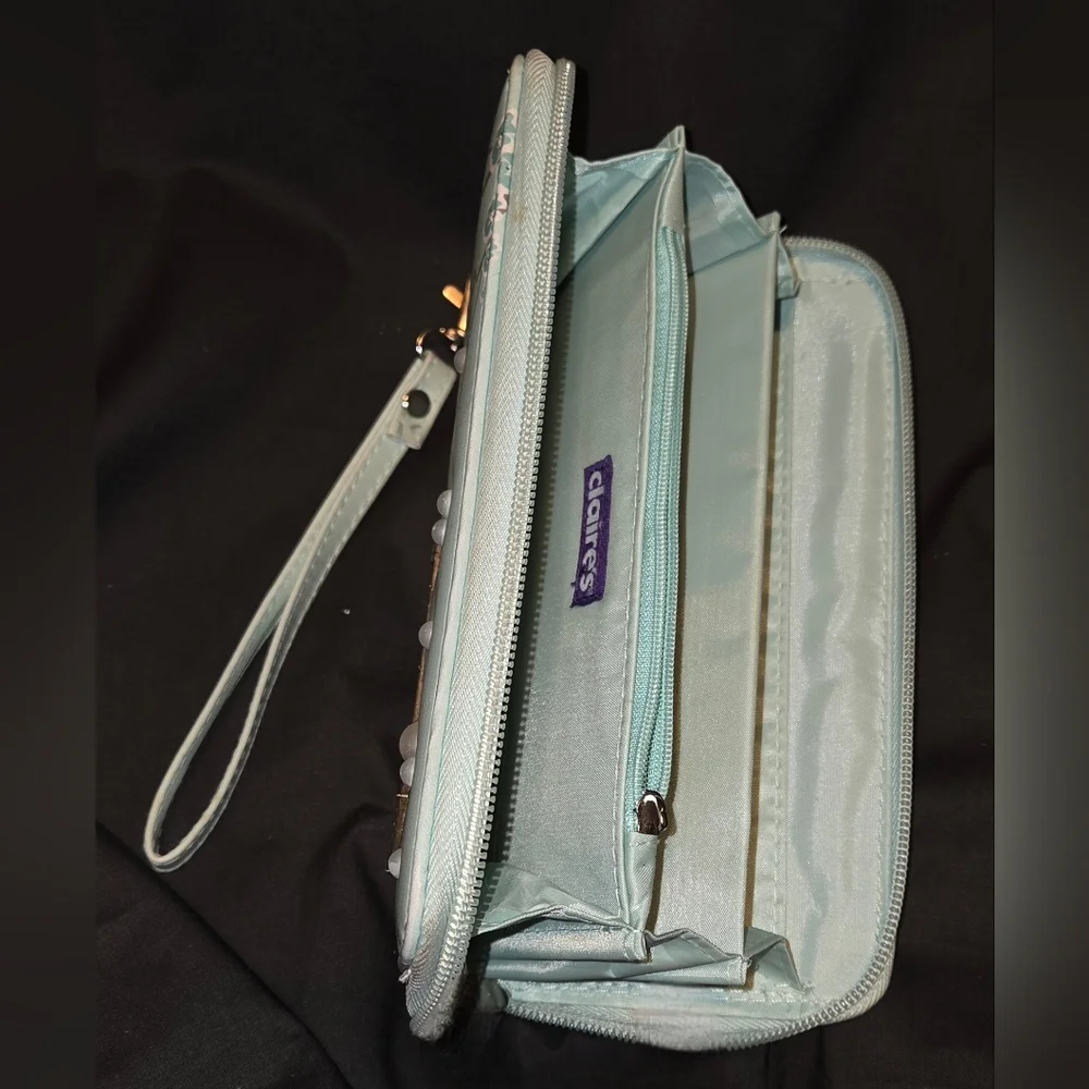Claire's Mint Green Zip-Around Wristlet With A Sparkling Eiffel Tower Emblem
